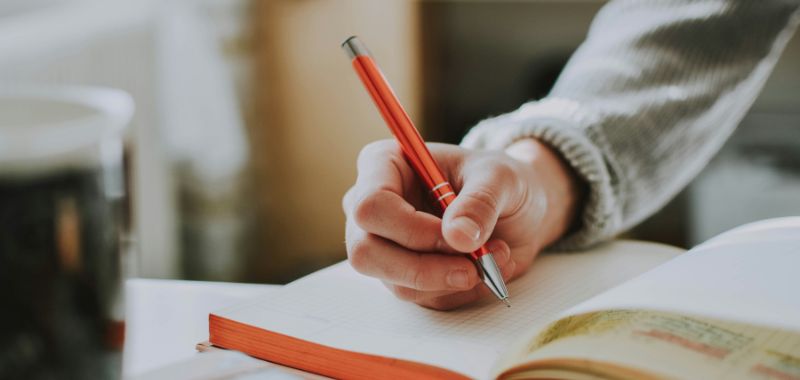 De-Stress at the Library: Journal Decorating with the Stationery Club