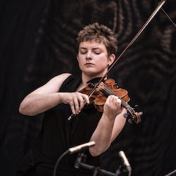 Sarah Saviet, Violin - Performs New and Innovative Works